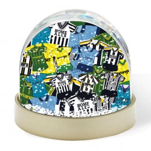 Notts County Retro Kit Mash Snow Globe Xmas Decoration Great Fans Gift - Picture 1 of 1