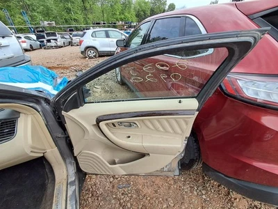Used Front Right Door Interior Trim Panel fits: 2013 Ford Taurus  Grade A Foto 1 de 4