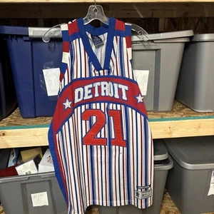 Detroit Basketball Trikot VICTORIOUS CIRCA' 06 TRIBUTE Stitched 2XL 2005-2006HTF - Bild 1 von 5