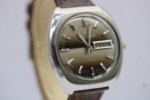 Jaeger-LeCoultre Club Automatic - Picture 1 of 11