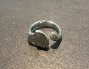 Anello Tiffany & Co. Elsa Peretti in argento sterling con diamanti cuore pieno, misura 6,5 - Foto 1 di 4