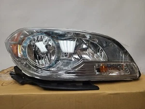 Eagle Eyes GM480-B001R Right Headlight Assembly For 08-12 Chevrolet Malibu New - Picture 1 of 6