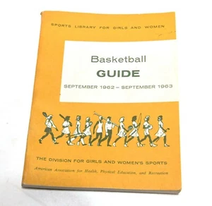 1962-63 GUIDA E REGOLE BASKET PER RAGAZZE E DONNE #DC - Foto 1 di 6