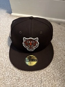 EXKLUSIVE DETROIT TIGERS TAILLIERTE MÜTZE MOKKA BRAUN PINK UV 2005 PATCH CLUB 7 1/2 - Bild 1 von 4