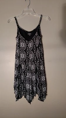 LILY ROSE JUNIORS MISSES SPAGHETTI STRAP PRINT DRESS - SIZE SMALL - Image 1 of 4