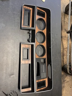 Dodge Ramcharger 1981-1993 cuadro de instrumentos bisel con calefacción de aire acondicionado ventilaciones OEM Foto 1 de 4