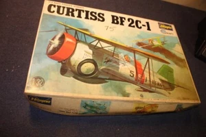 HASEGAWA CURTIS BF-2C-1 1/32 EARLY ISSUE NICE COMPLETE OPEN BOX - Picture 1 of 4