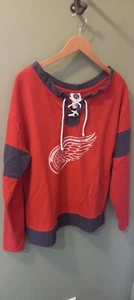 Detroit Red Wings Shirt Womens Large Red Long Sleeve T-Shirt Hockey NHL EUC - Picture 1 of 7