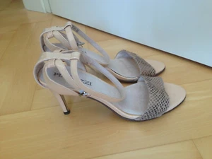 Damensandalen von Piatozzi in Beige gebraucht, Gr. 39 , Neuzustand - Bild 1 von 4