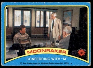 1979 Topps James Bond Moonraker #41 Confiriendo con M - Imagen 1 de 2