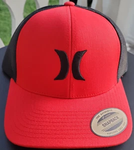 Hurley Del Mar Trucker Cap / Hat  Adjustable Snapback Red Black - Picture 1 of 4