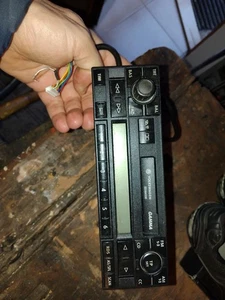 Autoradio originale golf 4 di serie perfettamente funzionante. - Foto 1 di 2