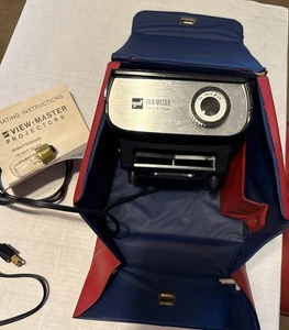 Vintage gaf View-Master Projector Deluxe 100 w/ case Instructions & spare bulb - Picture 1 of 7