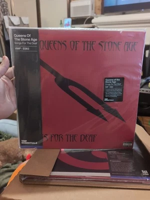 QUEENS OF THE STONE AGE Songs For The Deaf 180 Gram 2LP Red w/Black Marbled VMP - Image 1 of 3