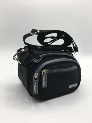 Bolsa para videocámara Kenneth Cole Reaction R-Tech - negra - grado A (554585) Foto 1 de 4