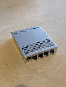 MikroTik CRS305-1G-4S+IN Cloud Router Switch – 4x SFP+ 10GbE, 1x Gigabit LAN - Bild 1 von 3