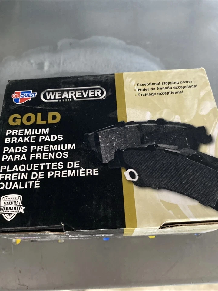Juego de pastillas de freno de disco delanteras Carquest-Pastilla dorada premium cerámica Cadillac GNAD2100 Foto 1 de 1