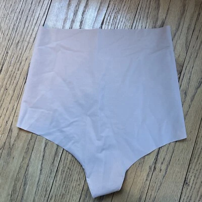 1 Pair Commando Classic Control Thong NWOT MSRP $38 Nude Size M - Image 1 of 3