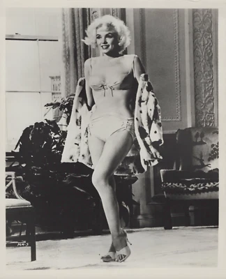 IMPRESIONANTE RETRATO FOTO ORIGINAL 226 HOLLYWOOD MARILYN MONROE ELEGANTE POSE AÑOS 50 Foto 1 de 2
