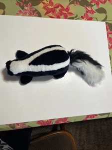 VTG Plush Skunk Stuffed Animal Life Like 21” Long - Picture 1 of 7