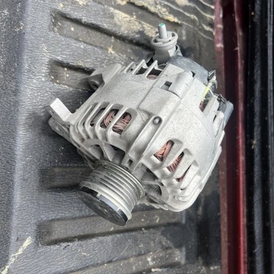 OEM Valeo Alternator For Nissan Rogue 2.5L 2014-2020 231004BA0A 231004BA0B - Image 1 of 4