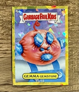 2024 Garbage Pail Kids Gold Refractor /50 Gemma Gemstone Sapphire Satires S-7 - Picture 1 of 1