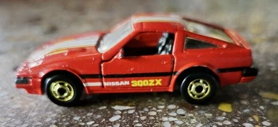 Coche diecast Hot Wheels Nissan 300ZX Turbo Red The Hot Ones 1984 de colección Foto 1 de 4