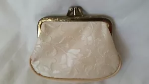 Vintage cremeweiß 2 Fächer 5,5" x 4" Kleingeld Geldbörse mit Kiss Lock Verschluss - Bild 1 von 9