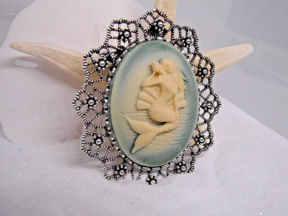 绿色贝壳 MERMAID 沙滩毛巾胸针吊坠项链 CAMEO 船帽别针  — 第 1/4 张图片