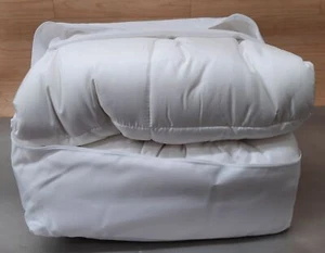 Ettitude Down Alternative Duvet Insert / Comforter King / California King White - Picture 1 of 12