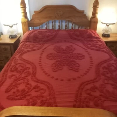 Colcha BrylaneHome Queen Chenille Berry Borgoña Rojo 100% Algodón  Foto 1 de 4