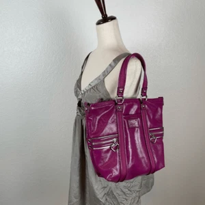 Coach Poppy Daisy Berry liquid glossy patent leather tote shoulder handbag 20047 - Picture 1 of 12