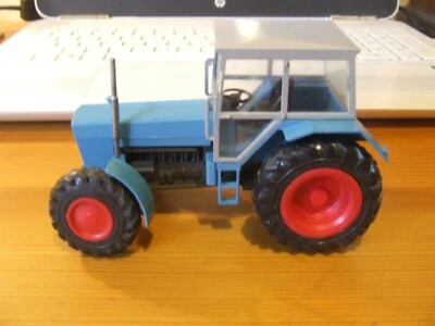 Very Rare Conrad 3046 Eicher Tractor, 1:35, superb - Image 1 of 4