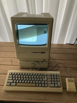 Apple Macintosh Plus 1M + 20MB Festplatte - Bild 1 von 3