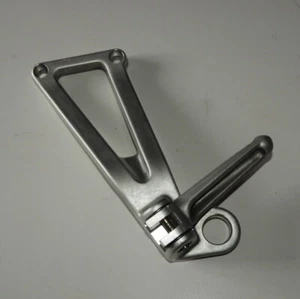 Ducati 750 900 SS Supersport ie Platine Repose Pieds à Gauche Arrière - Bild 1 von 2