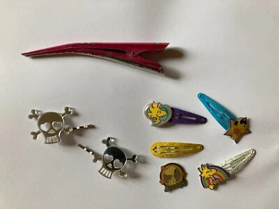 Pinzas para el cabello vintage Y2K Snoopy 2000 finales de los 90 tema candente escena calaveras Foto 1 de 3
