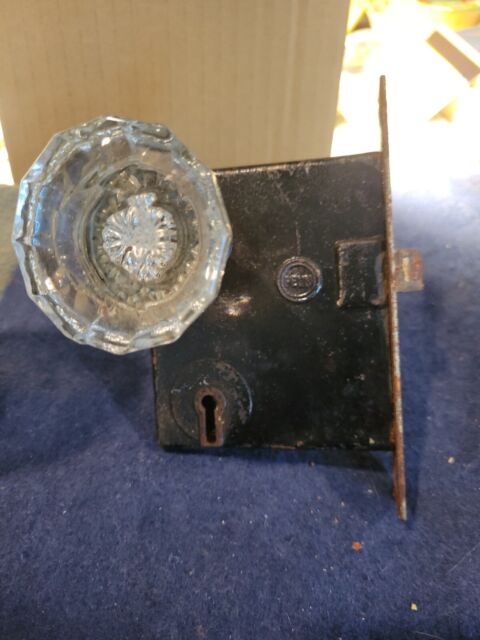 Antique 8 Points Glass Door Knob & Back Plate Set ￼Knobs / 2