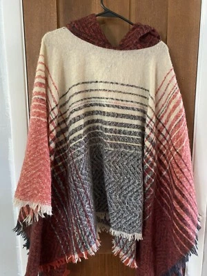 Poncho con capucha Marc New York negro a rayas flecos tejido pulóver para mujer OS Foto 1 de 3