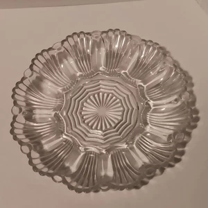 1960's Anchor Hocking Clear Cut Glass Scalloped Shell Design Deviled Egg Plate - Picture 1 of 15