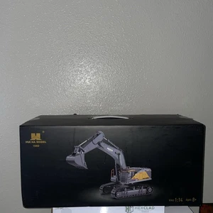 Huina 592 1/14 RC Excavator 2.4G 22CH with Die Cast Cab and Metal Digger Bucket - Picture 1 of 12