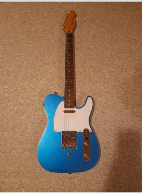 Guitarra BeeGee Bender Foto 1 de 4