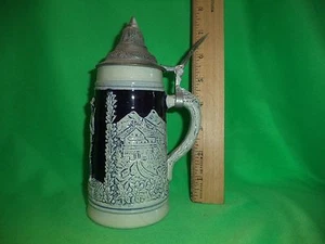 VINTAGE JAGER UND DIRNDL BEER STEIN. WEST GERMANY BLUE & WHITE STONEWARE - Picture 1 of 4