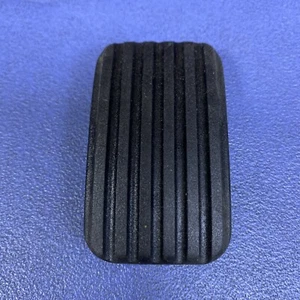 2877481 ORIGINAL OPEL ASCONA-C RACE-A KADETT-E ACCELERATOR PEDAL RUBBER - Picture 1 of 2