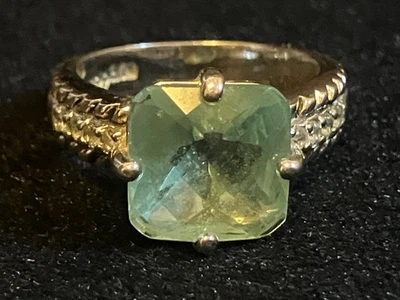 Lia Sophia "Isla Griega" Tono Plata con Cristales Cortados y Anillo Circonita - Talla 8 Foto 1 de 4