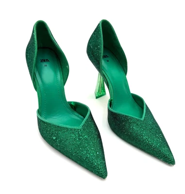 Sapatos femininos Zara verde biqueira pontiaguda salto estilingue com detalhe de pedra tamanho 36 - Imagem 1 de 4