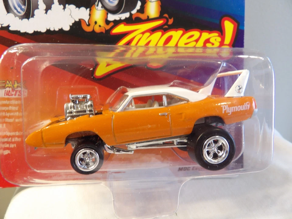 Johnny Lightning Zingers MDC EXC 1970 Plymouth Superbird Black Limited 50 Years