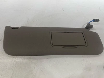 Parasol gris iluminado para pasajero Honda Odyssey RH 2018-2024 FABRICANTE DE EQUIPOS ORIGINALES Foto 1 de 4