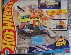 Hot Wheels City Downtown Express Car Wash Playset with 1 Hot Wheels Car  - Picture 1 of 4