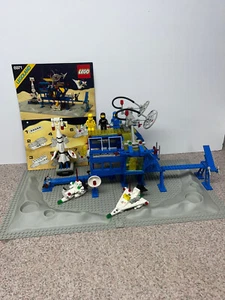 Lego Classic Space 6971 Inter-Galactic Command Base 100% Complete & Instructions - Picture 1 of 15