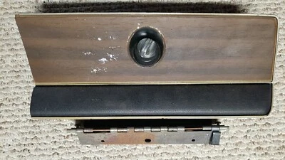 1971 1972 1973 1974 年道奇飞镖运动 PLYMOUTH DUSTER 拖把手套盒门 — 第 1/4 张图片